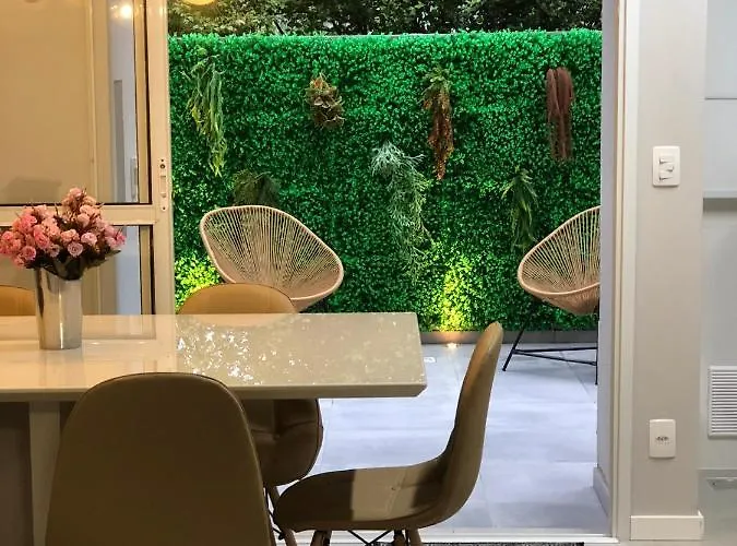 Sobrado Luxo A 600 Metros Da Praia