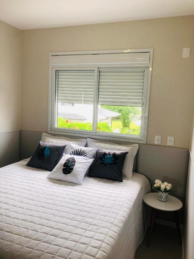 Apartamento Sobrado Luxo A 600 Metros Da Florianópolis